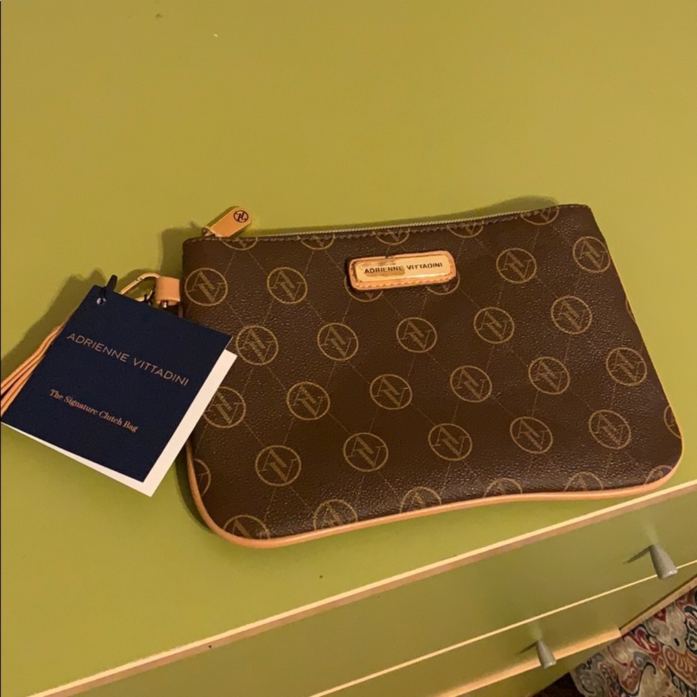 NWT Adrienne Vittadini brown clutch
